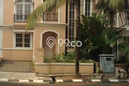 For Sale Hunian Rumah Terawat 4 Kamar di Bintaro, Jakarta Selatan For Sale Hunian Rumah Terawat 4 Kamar di Bintaro, Jakarta Selatan