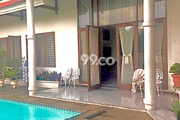 Dijual Rumah Mewah Elegan Dengan View Cantik di Bintaro, Jakarta Selatan Dijual Rumah Mewah Elegan Dengan View Cantik di Bintaro, Jakarta Selatan