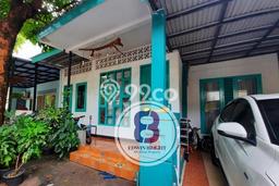 Rumah Minimalis 3 KT di Bintaro Tangerang Selatan Semi Furnished Rumah Minimalis 3 KT di Bintaro Tangerang Selatan Semi Furnished