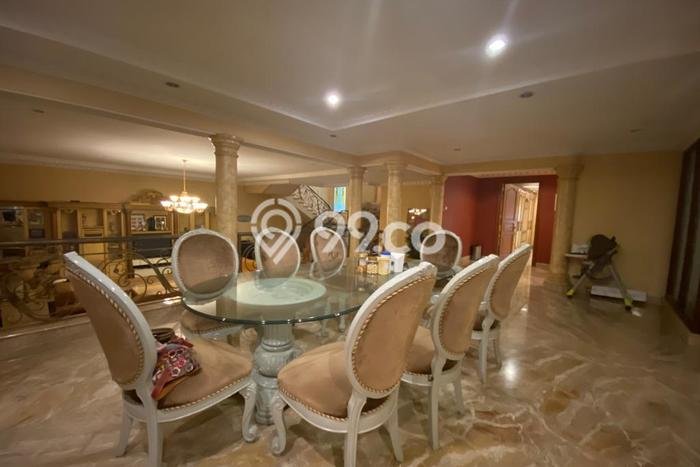 Rumah Elit Modern Tanpa Renovasi di Pantai Indah Kapuk Jakarta Utara Rumah Elit Modern Tanpa Renovasi di Pantai Indah Kapuk Jakarta Utara