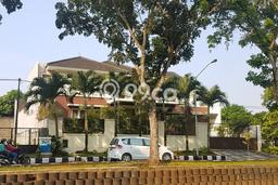 Dijual Rumah Luas Elegan Dengan View Cantik di Bintaro, Tangerang Selatan Dijual Rumah Luas Elegan Dengan View Cantik di Bintaro, Tangerang Selatan