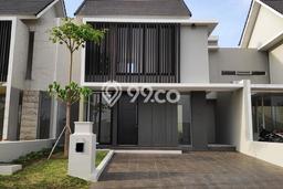Rumah Luxury Modern Siap Huni di Citraland Surabaya Rumah Luxury Modern Siap Huni di Citraland Surabaya