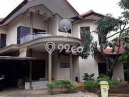 Rumah luas dan strategis di cluster komp pelangi Bintaro Rumah luas dan strategis di cluster komp pelangi Bintaro