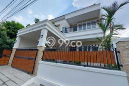 For Sale! Premium House LT 195m2 Desain Elegan di Pondok Indah For Sale! Premium House LT 195m2 Desain Elegan di Pondok Indah