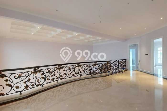 Rumah Elit Modern Siap Huni di Pantai Indah Kapuk Jakarta Utara Rumah Elit Modern Siap Huni di Pantai Indah Kapuk Jakarta Utara