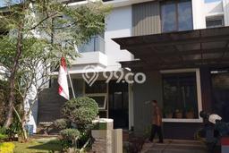 Rumah LT 170m² Konsep Modern di Kawasan Elite Alam Sutera, Tangerang Rumah LT 170m² Konsep Modern di Kawasan Elite Alam Sutera, Tangerang
