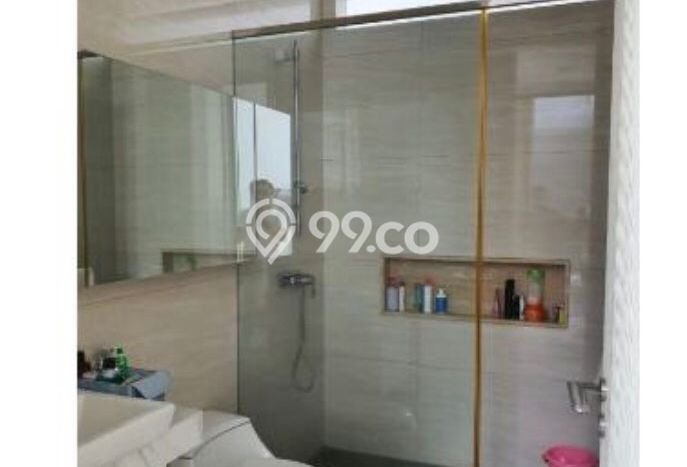 Rumah Lingkungan Asri kawasan Rungkut, Surabaya, LT 304m2m² Bangunan 330m2m² Rumah Lingkungan Asri kawasan Rungkut, Surabaya, LT 304m2m² Bangunan 330m2m²