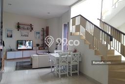 Dijual Rumah Luas Megah Dengan View Eksklusif di Setra Duta, Bandung Dijual Rumah Luas Megah Dengan View Eksklusif di Setra Duta, Bandung