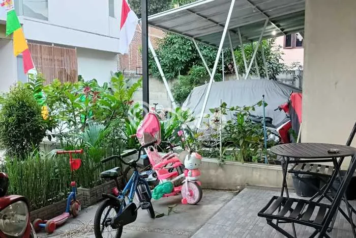 Rumah dengan Lokasi Strategis 2 KT di Andir, Bandung Rumah dengan Lokasi Strategis 2 KT di Andir, Bandung