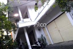Rumah Elit Modern Tanpa Renovasi di Riau Bandung Rumah Elit Modern Tanpa Renovasi di Riau Bandung