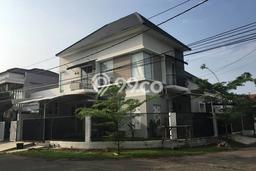 For Sale! Luxury House LT 149m2 Desain Elegan di BSD Nusaloka For Sale! Luxury House LT 149m2 Desain Elegan di BSD Nusaloka