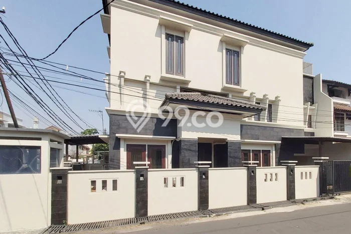 Hunian Mewah Siap Huni LT 175m2 di Cilandak, Jakarta Selatan Hunian Mewah Siap Huni LT 175m2 di Cilandak, Jakarta Selatan