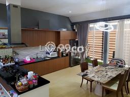 Dijual Rumah Premium dengan Fasilitas Sekitar Komplit di Semarang Tengah, Semarang Dijual Rumah Premium dengan Fasilitas Sekitar Komplit di Semarang Tengah, Semarang