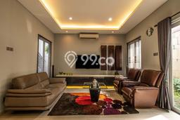 Rumah Elit Modern Tanpa Renovasi di BSD Griya Loka Tangerang Rumah Elit Modern Tanpa Renovasi di BSD Griya Loka Tangerang