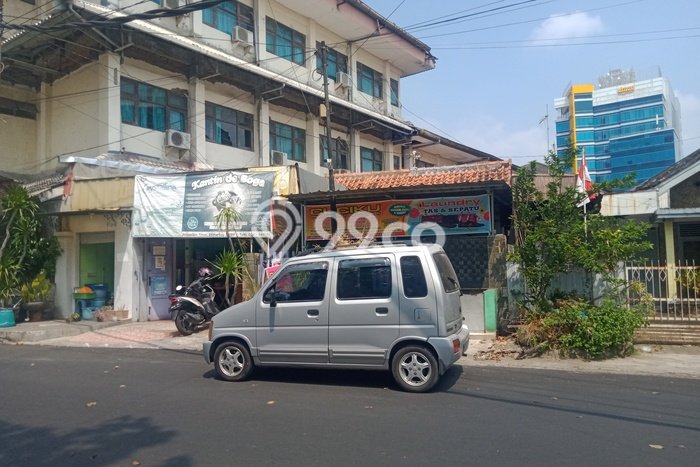 PROMO SPESIAL! Jual Rumah Premium di Semarang Tengah, Semarang, LT 200m² LB 200m² PROMO SPESIAL! Jual Rumah Premium di Semarang Tengah, Semarang, LT 200m² LB 200m²