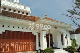 For Sale Rumah Mewah Exclusive di Banyuanyar, Solo For Sale Rumah Mewah Exclusive di Banyuanyar, Solo