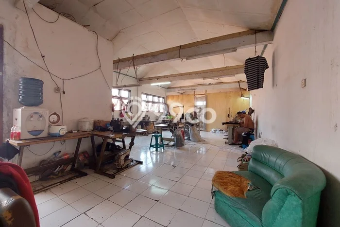 Rumah Modern 9 KT LT 366m2 di Kopo Rumah Modern 9 KT LT 366m2 di Kopo