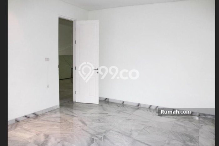 Disewakan! Rumah 3 Kamar Tidur &
3 Kamar Mandi di Intercon, Jakarta Barat Disewakan! Rumah 3 Kamar Tidur &
3 Kamar Mandi di Intercon, Jakarta Barat