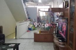 Bisa KPR! Rumah Strategis di Medan Tembung, LT 68m² Bangunan 204m² Bisa KPR! Rumah Strategis di Medan Tembung, LT 68m² Bangunan 204m²