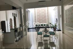 Rumah Akses Mudah di Medan Barat, Medan, Luas 200m² LB 400m² Rumah Akses Mudah di Medan Barat, Medan, Luas 200m² LB 400m²