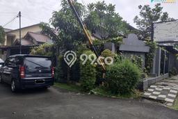 Rumah Elit Modern Tanpa Renovasi di Babakan Tangerang Rumah Elit Modern Tanpa Renovasi di Babakan Tangerang