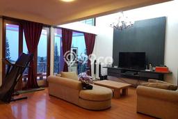 Rumah LT 490m² Fully Furnished di Dago, Dekat Mal, Bandung Rumah LT 490m² Fully Furnished di Dago, Dekat Mal, Bandung