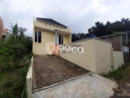 Rumah Modern area Banyumanik, Semarang, LT 219m² LB 36m² Rumah Modern area Banyumanik, Semarang, LT 219m² LB 36m²