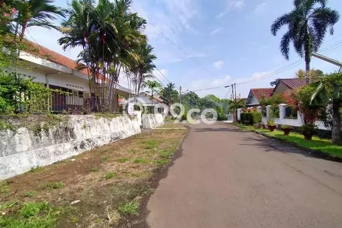 For Sale! Luxury House LT 580m2 Desain Modern di Ahmadyani For Sale! Luxury House LT 580m2 Desain Modern di Ahmadyani