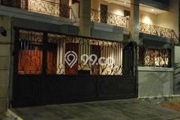 Hunian Ideal dengan LT 420m2 & LB 600m2 Disewakan di Pondok Indah Hunian Ideal dengan LT 420m2 & LB 600m2 Disewakan di Pondok Indah