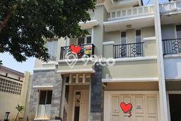 Rumah di Gading Serpong, Tangerang, LT 180m² LB 168m² Rumah di Gading Serpong, Tangerang, LT 180m² LB 168m²