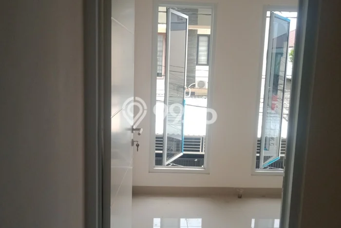 For Sale Hunian Rumah Terawat 3 KT di Sunter, Jakarta Utara For Sale Hunian Rumah Terawat 3 KT di Sunter, Jakarta Utara
