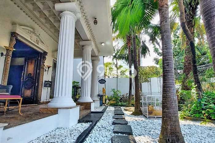 For Sale Rumah Mewah Exclusive di Menteng, Jakarta Pusat For Sale Rumah Mewah Exclusive di Menteng, Jakarta Pusat