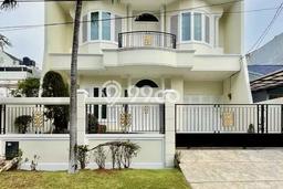 DIJUAL CEPAT! Rumah Modern di Puri Indah, Jakarta Barat, Luas 200m² LB 270m² Bisa Nego! DIJUAL CEPAT! Rumah Modern di Puri Indah, Jakarta Barat, Luas 200m² LB 270m² Bisa Nego!