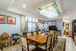 Siap Huni Rumah Mewah 5 Kamar di Menteng Dekat ke Mana Saja Siap Huni Rumah Mewah 5 Kamar di Menteng Dekat ke Mana Saja
