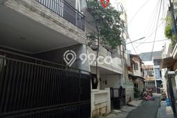 PROMO TERBATAS! Rumah Premium di Tanjung Duren, Jakarta Barat, Luas 72m² LB 140m² PROMO TERBATAS! Rumah Premium di Tanjung Duren, Jakarta Barat, Luas 72m² LB 140m²