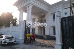 Rumah Mewah Dijual LT 900m2 di Mangkubumen, Solo Rumah Mewah Dijual LT 900m2 di Mangkubumen, Solo