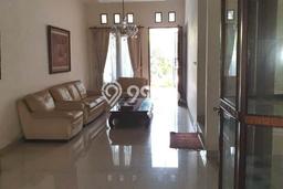 Dijual Rumah Premium dengan Fasilitas Sekitar Komplit di Cinere, Depok Dijual Rumah Premium dengan Fasilitas Sekitar Komplit di Cinere, Depok