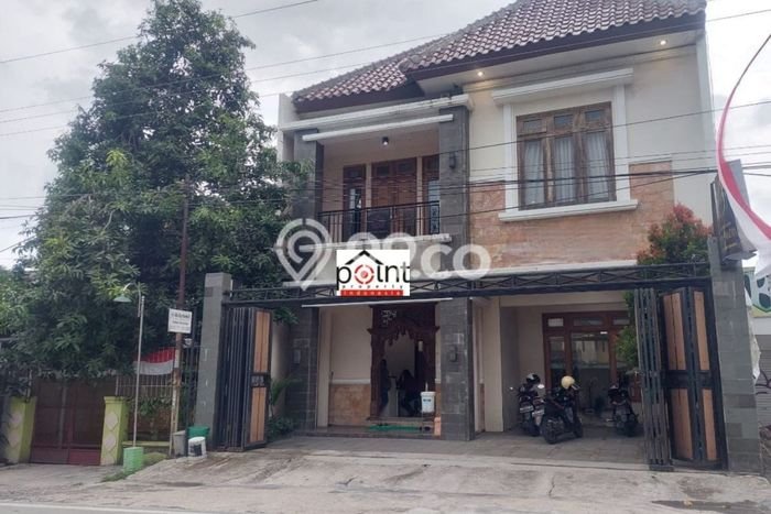 Siap Huni Rumah Mewah 6 Kamar di Colomadu Dekat ke Mana Pun Siap Huni Rumah Mewah 6 Kamar di Colomadu Dekat ke Mana Pun