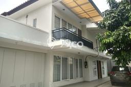 Rumah 4 KT 4 KM Area Premium di Gandaria, Jakarta Selatan Rumah 4 KT 4 KM Area Premium di Gandaria, Jakarta Selatan