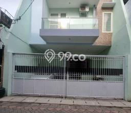 Rumah Modern Minimalis 4 Kamar Siap Huni di Tambaksari Rumah Modern Minimalis 4 Kamar Siap Huni di Tambaksari