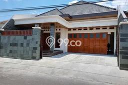 Dijual Hunian Mewah dengan Fasilitas Sekitar Lengkap di Banjarsari, Solo Dijual Hunian Mewah dengan Fasilitas Sekitar Lengkap di Banjarsari, Solo