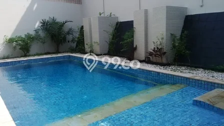 Rumah Luxury di Jakarta Selatan Lokasi Strategis Kondisi Baik Rumah Luxury di Jakarta Selatan Lokasi Strategis Kondisi Baik