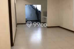 Rumah sewa siap huni 3 KT di Setra Duta, Bandung Rumah sewa siap huni 3 KT di Setra Duta, Bandung