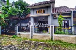 Rumah Lingkungan Nyaman kawasan Tembalang, Semarang, Luas 138m² Bangunan 120m² Rumah Lingkungan Nyaman kawasan Tembalang, Semarang, Luas 138m² Bangunan 120m²