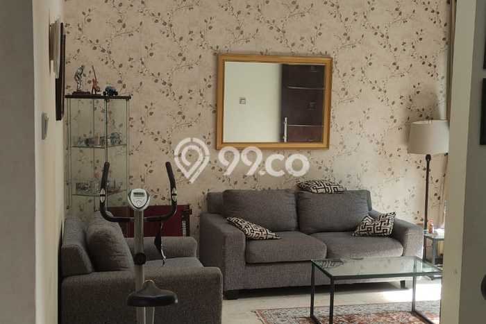 Ready to Use! Premium House LT 182m2 Desain Elegan di Pejaten Ready to Use! Premium House LT 182m2 Desain Elegan di Pejaten
