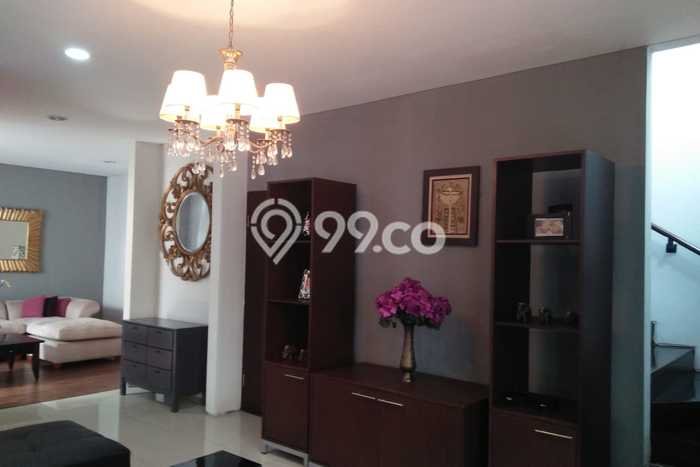 Rumah Elit Modern Tanpa Renovasi di Pejaten Jakarta Selatan Rumah Elit Modern Tanpa Renovasi di Pejaten Jakarta Selatan