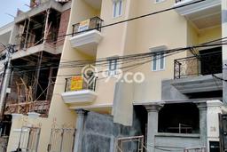 Rumah di Pluit, LT 100m², Bangunan 306m² Rumah di Pluit, LT 100m², Bangunan 306m²