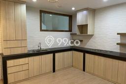 Disewakan! Rumah 5 Kamar Tidur &
3 Kamar Mandi di Pantai Indah Kapuk, Jakarta Utara Disewakan! Rumah 5 Kamar Tidur &
3 Kamar Mandi di Pantai Indah Kapuk, Jakarta Utara