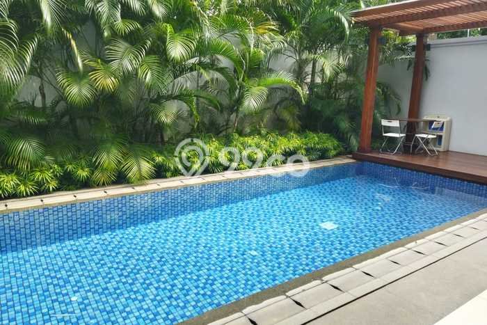 Jual Rumah Mewah Elegan Dengan View Cantik di Kemang, Jakarta Selatan Jual Rumah Mewah Elegan Dengan View Cantik di Kemang, Jakarta Selatan