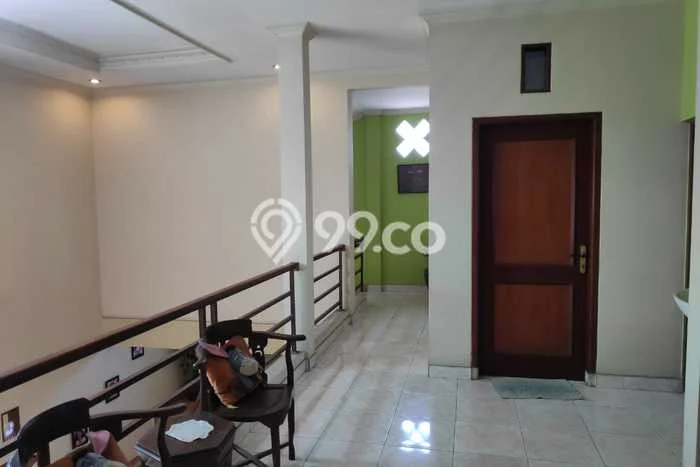 Rumah Modern Minimalis 6 Kamar Bisa Langsung Pindah di Cimahi Selatan Rumah Modern Minimalis 6 Kamar Bisa Langsung Pindah di Cimahi Selatan